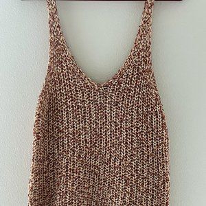 Moon & Madison Crop Top Medium